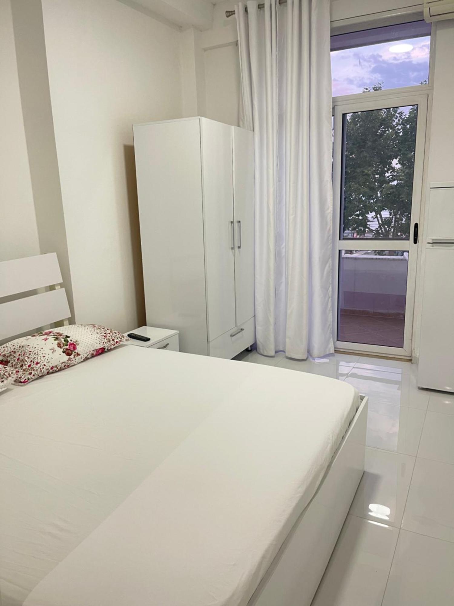 Rai Rooms Durrës Exteriör bild