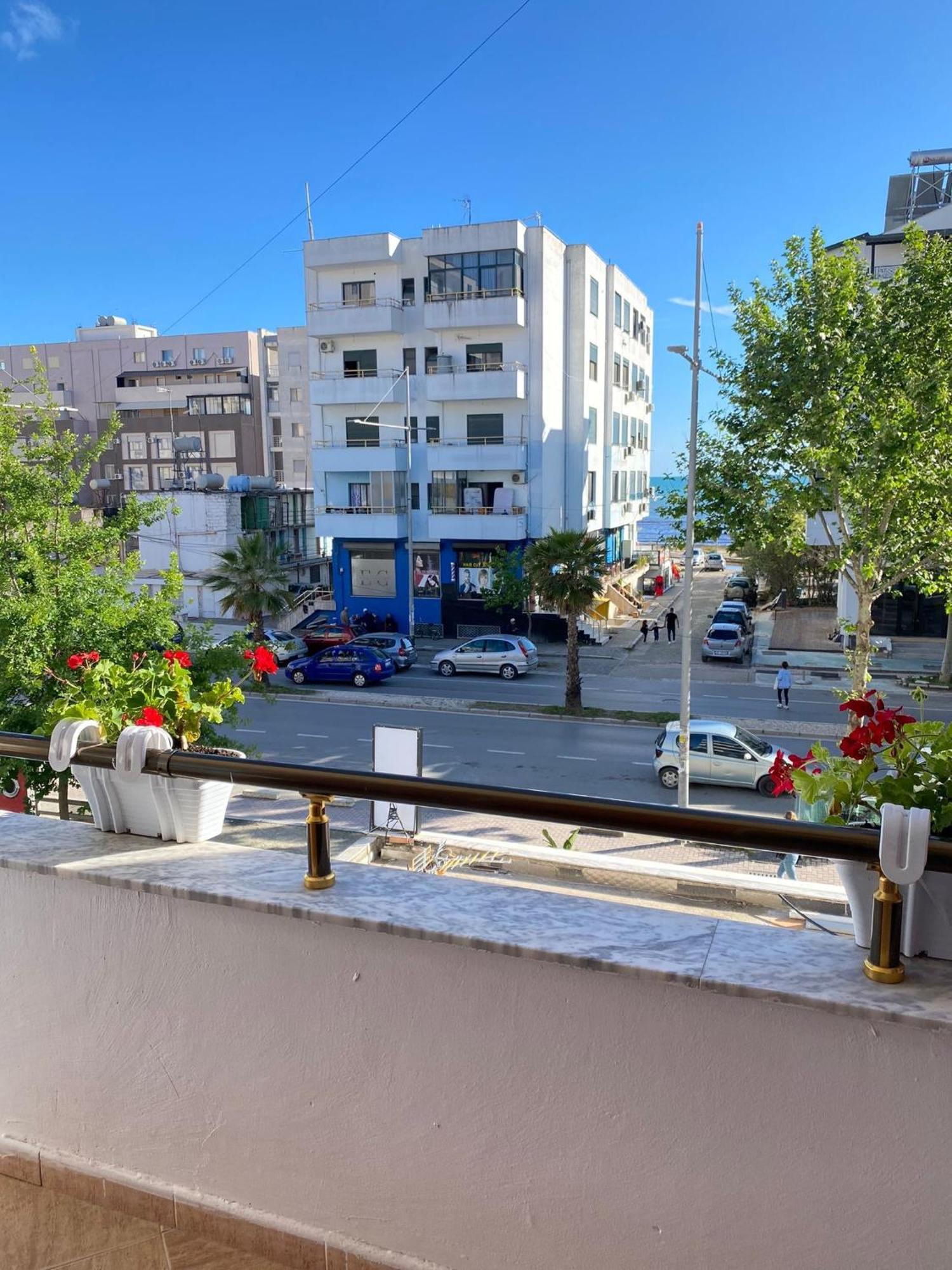 Rai Rooms Durrës Exteriör bild