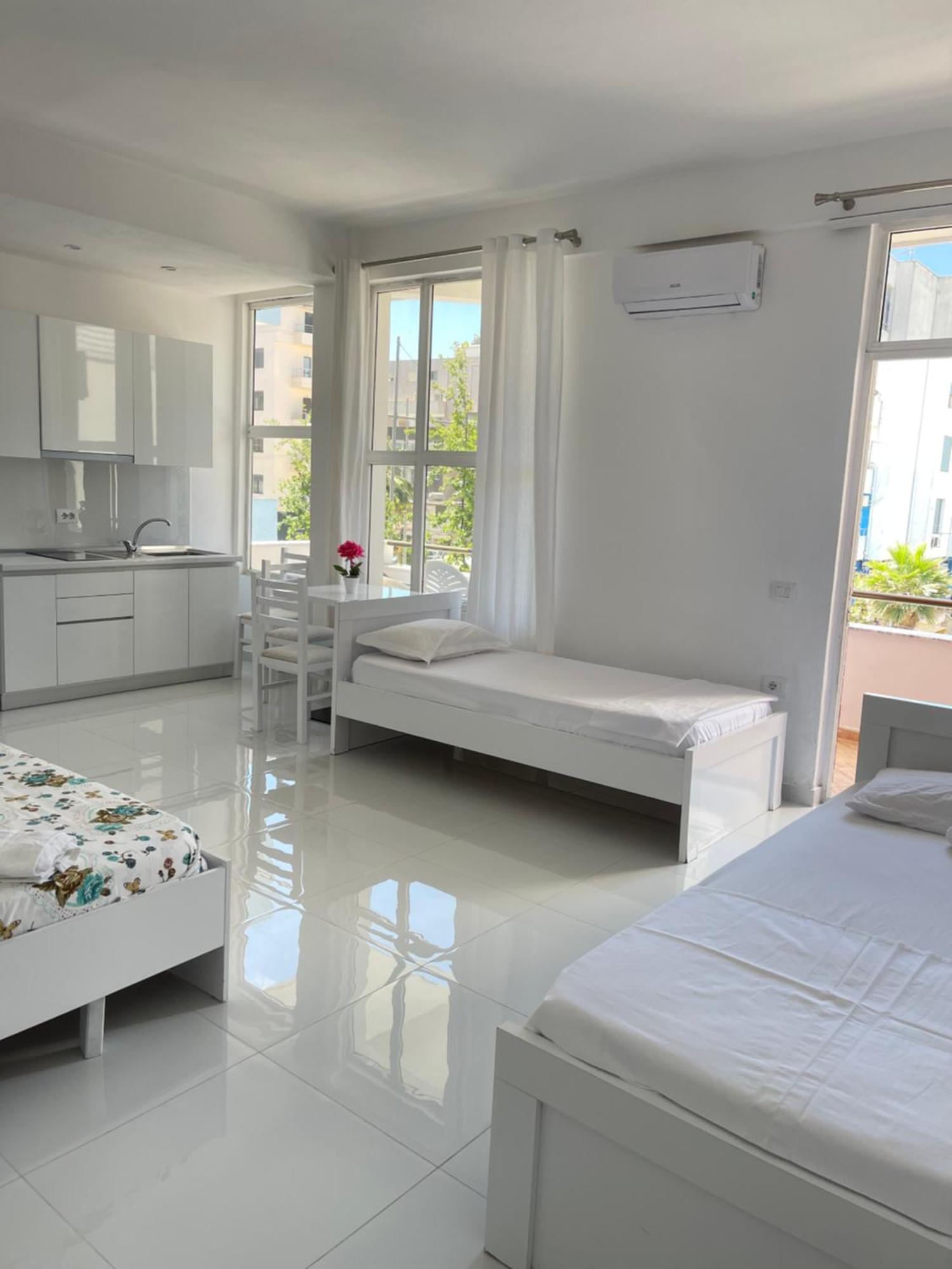 Rai Rooms Durrës Exteriör bild