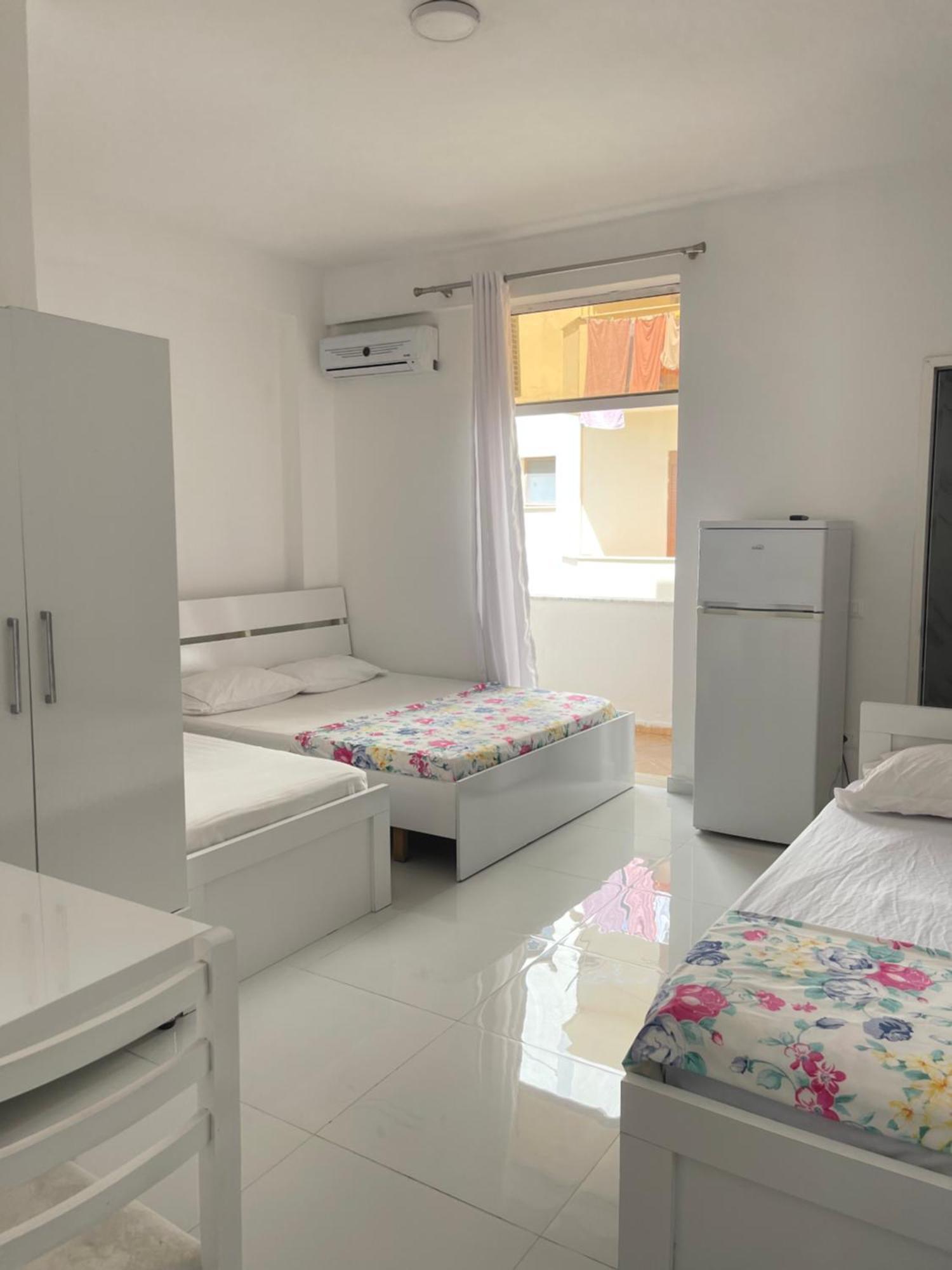 Rai Rooms Durrës Exteriör bild