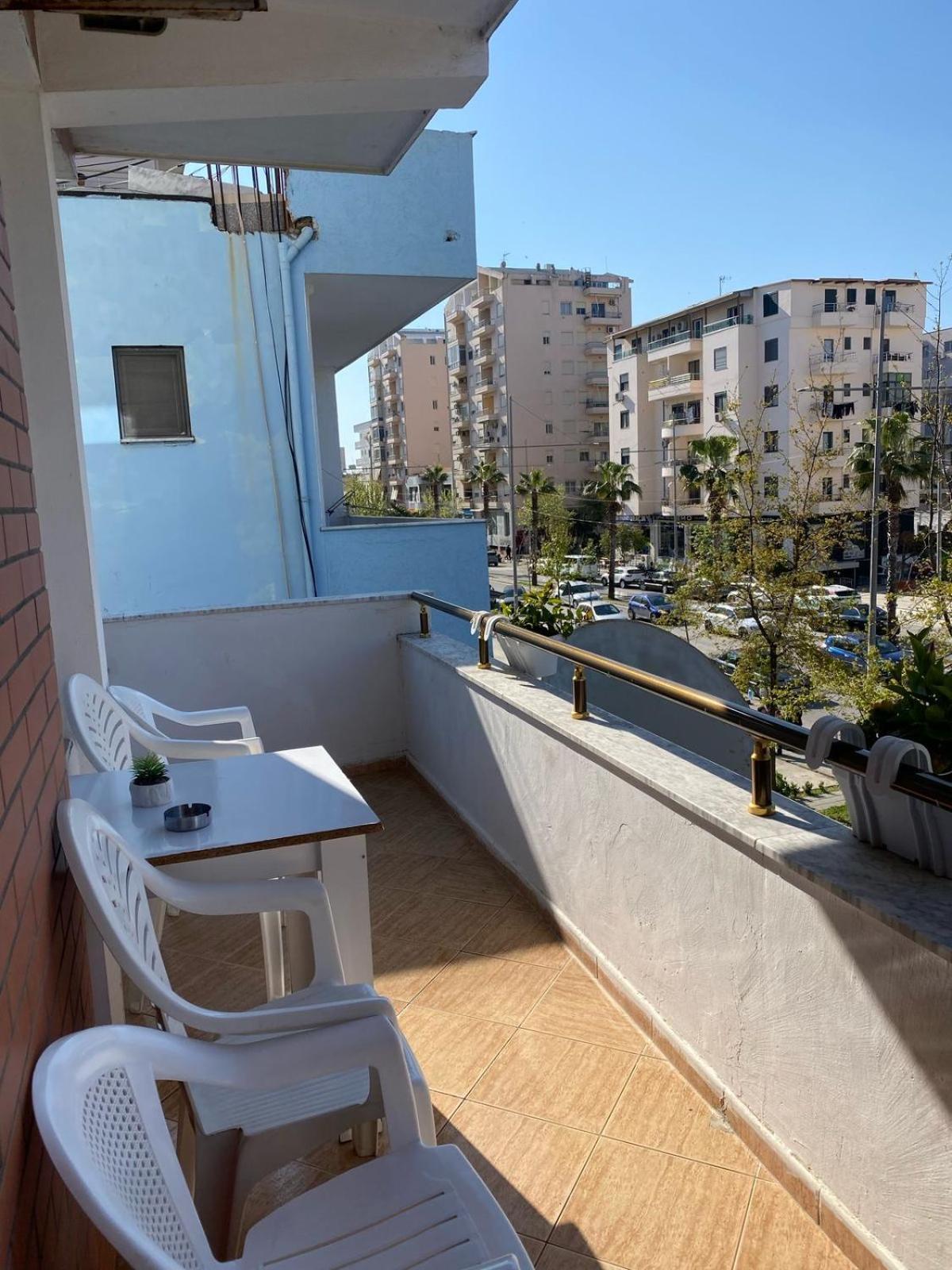 Rai Rooms Durrës Exteriör bild